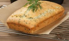 Peynir de Yakışır: Dereotlu Kek Tarifi